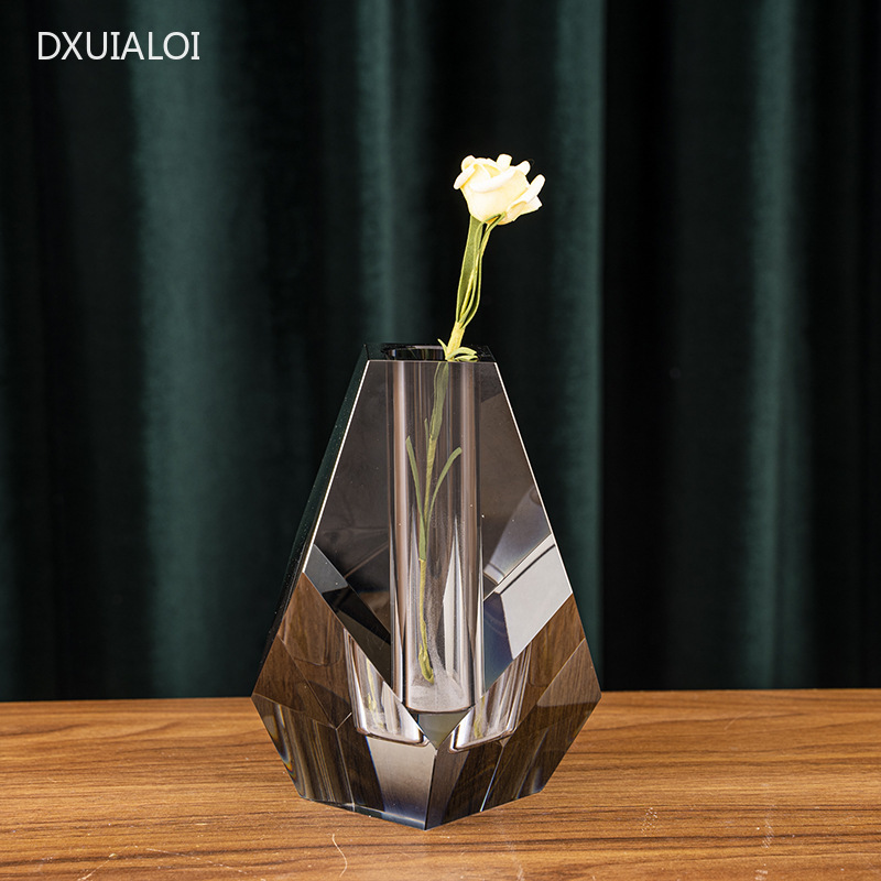 Modern minimalist crystal vase - огляд і ціна Home Office Interior Design